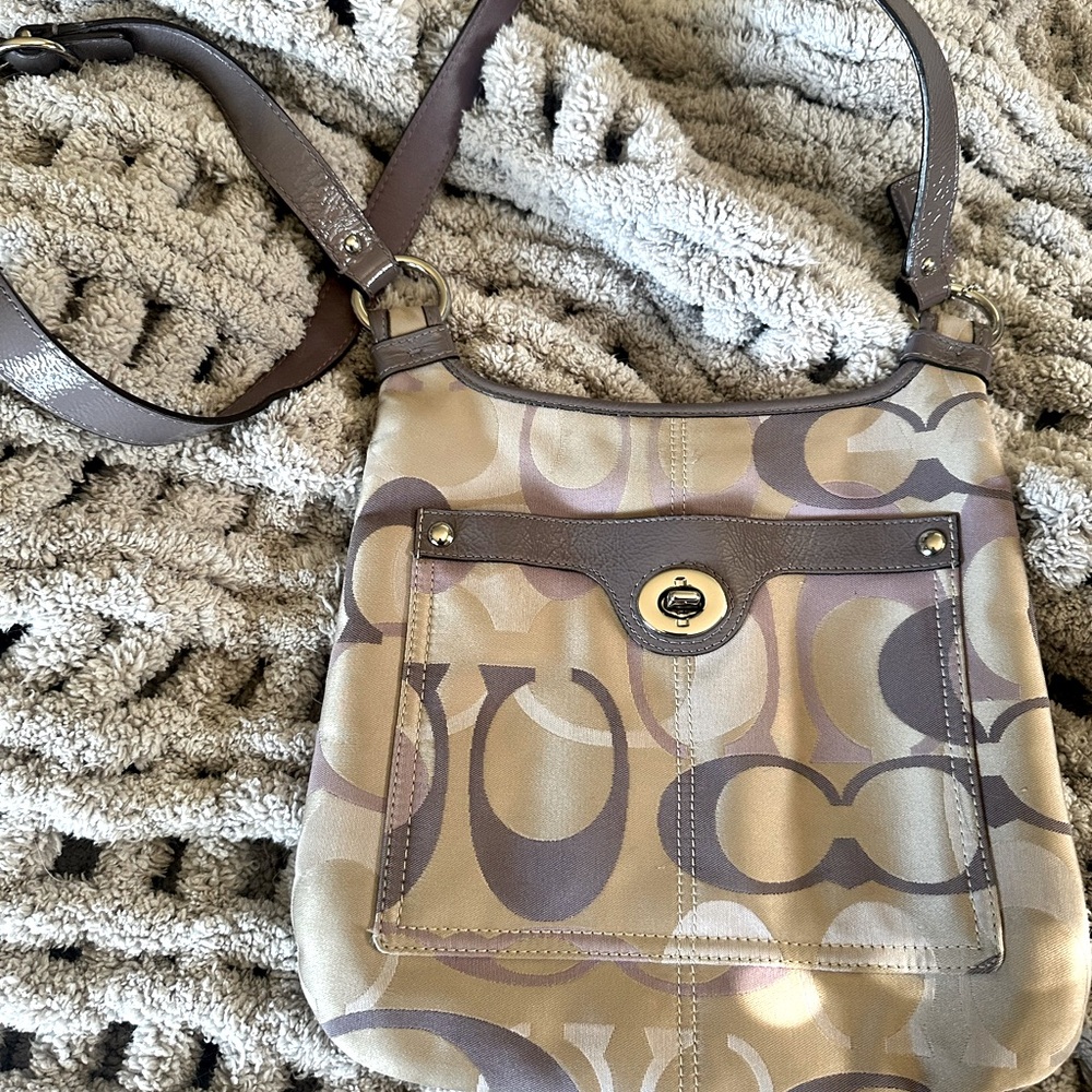 Coach  Crossbody